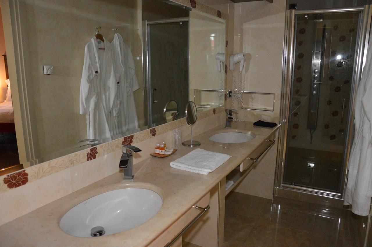 Roccamonfina Palace Hotel Bilik gambar